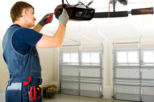 Why Hire A Professional Garage Door Repair Service in Sherwood Park
